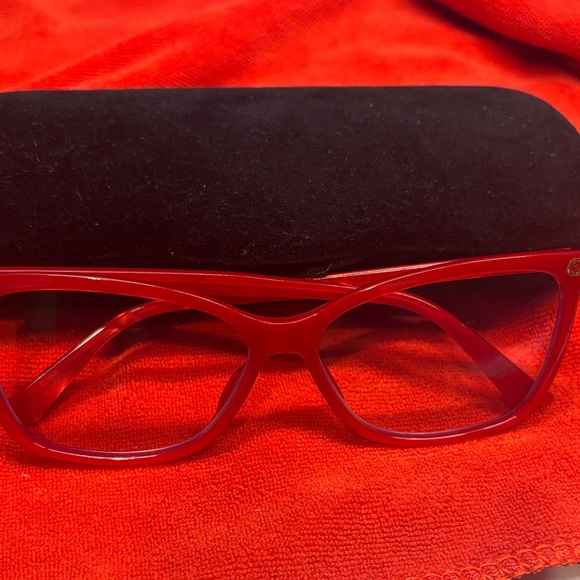 Stylish Red Gucci Women's Glasses - Picture 1 of 6